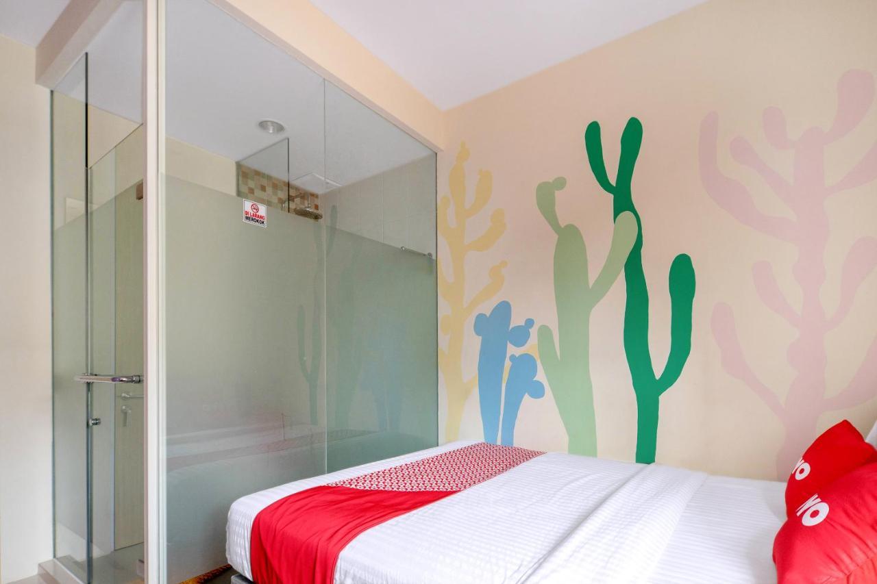 Super Oyo Capital O 1121 Orienchi 2 Hotel Jakarta Kültér fotó