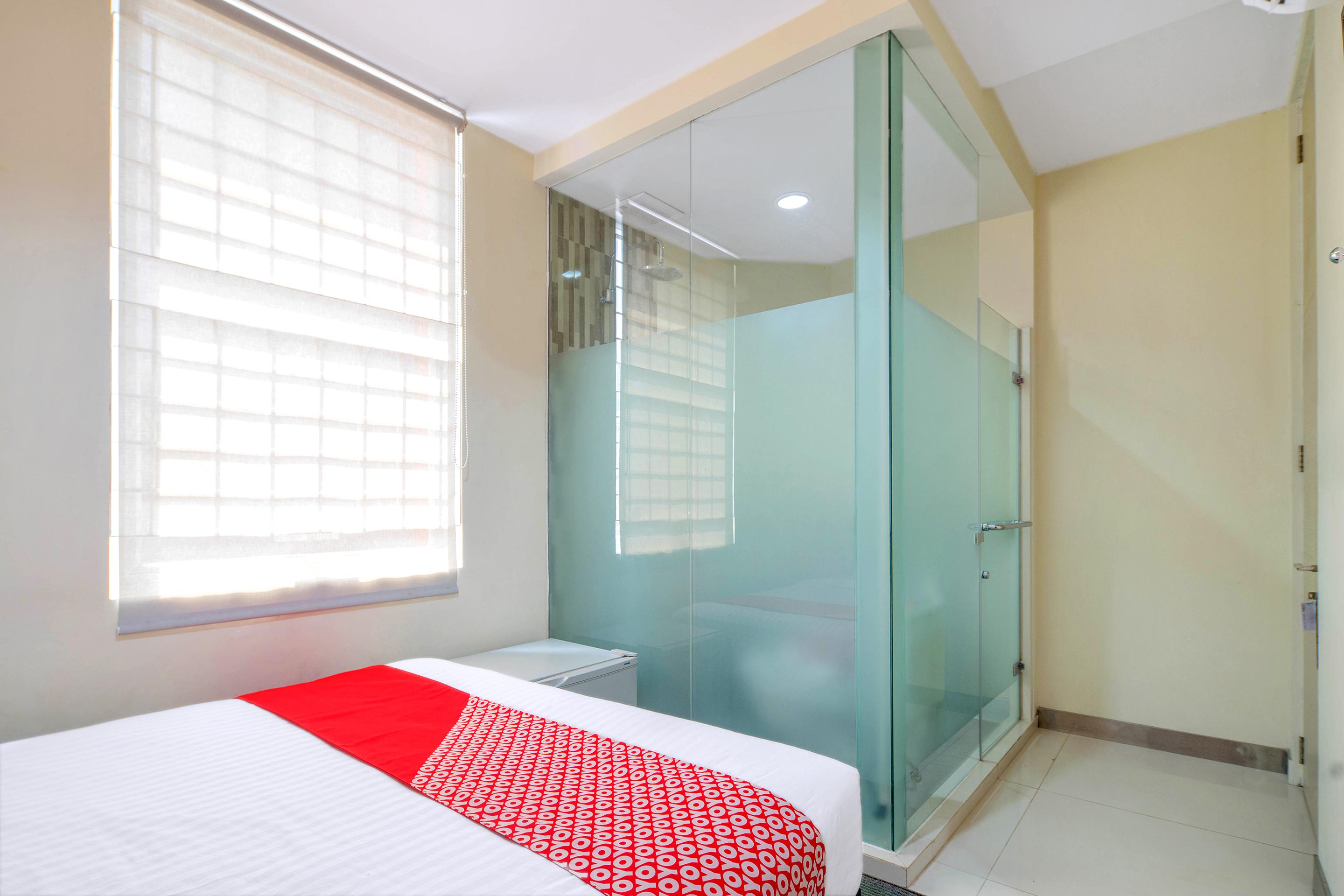 Super Oyo Capital O 1121 Orienchi 2 Hotel Jakarta Kültér fotó