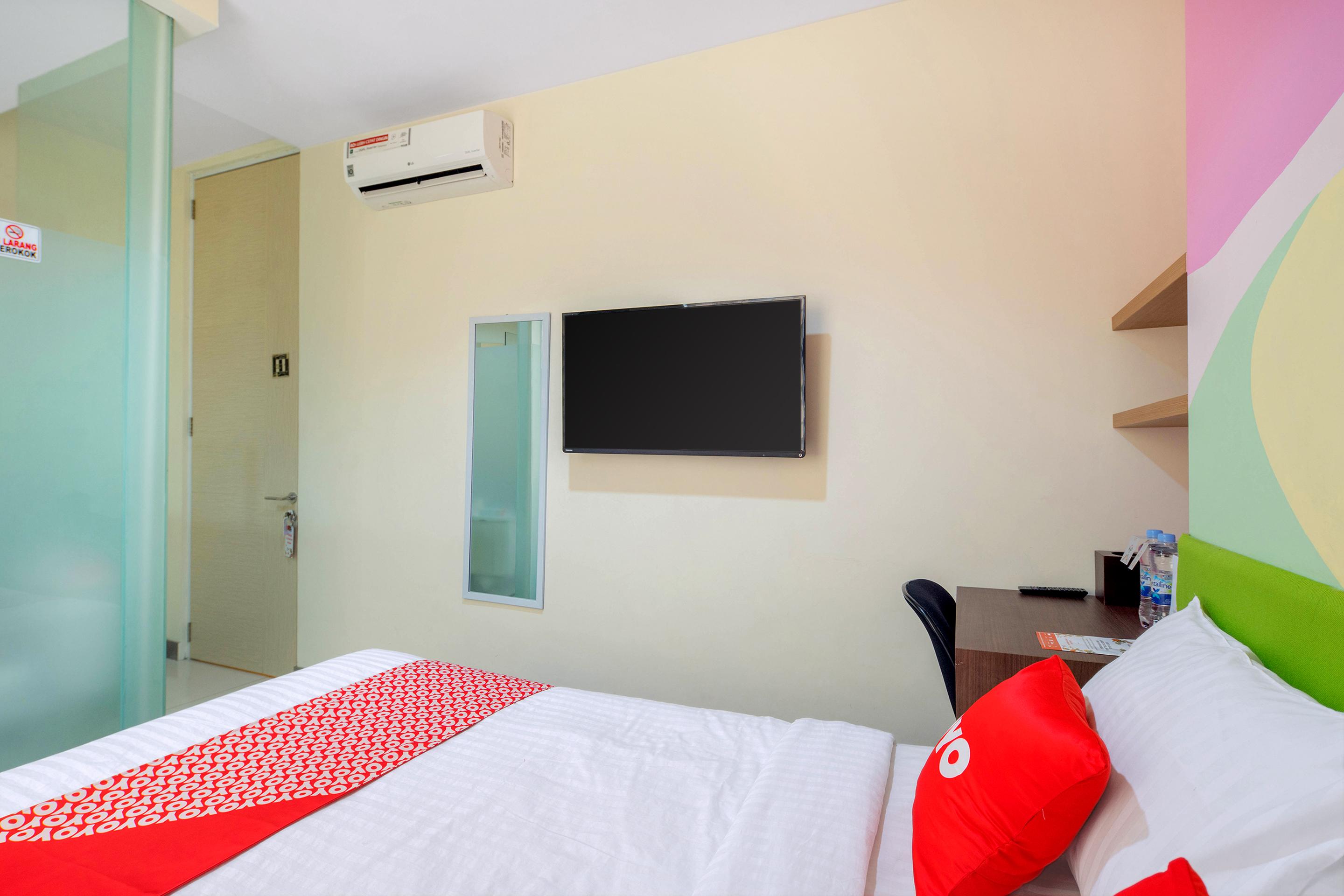 Super Oyo Capital O 1121 Orienchi 2 Hotel Jakarta Kültér fotó